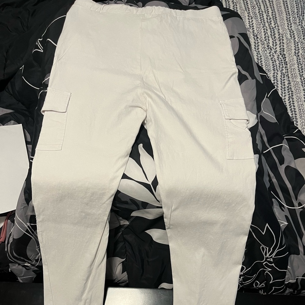 White Cargo Pant